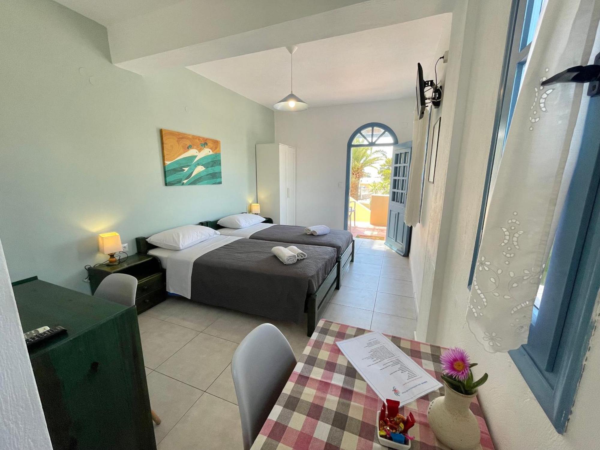 פריבולוס Asterias Mini Coastal Apartments מראה חיצוני תמונה