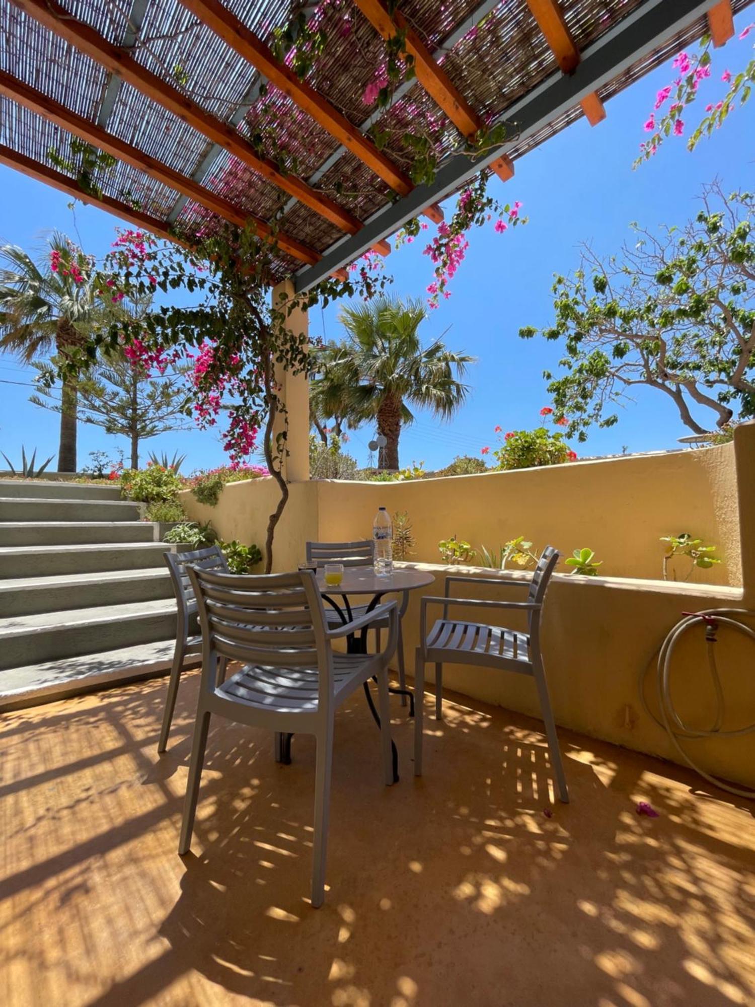 פריבולוס Asterias Mini Coastal Apartments מראה חיצוני תמונה
