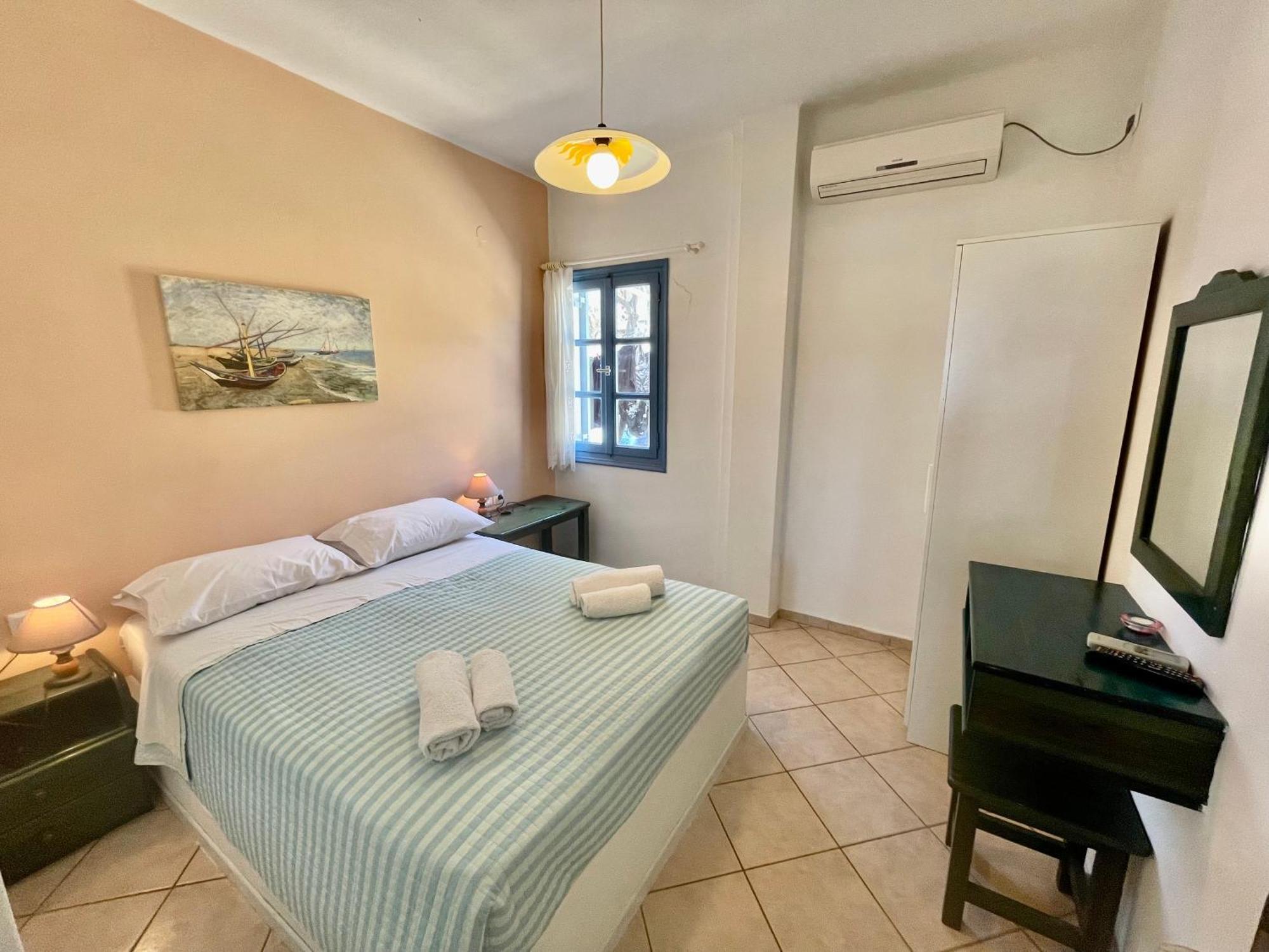 פריבולוס Asterias Mini Coastal Apartments מראה חיצוני תמונה