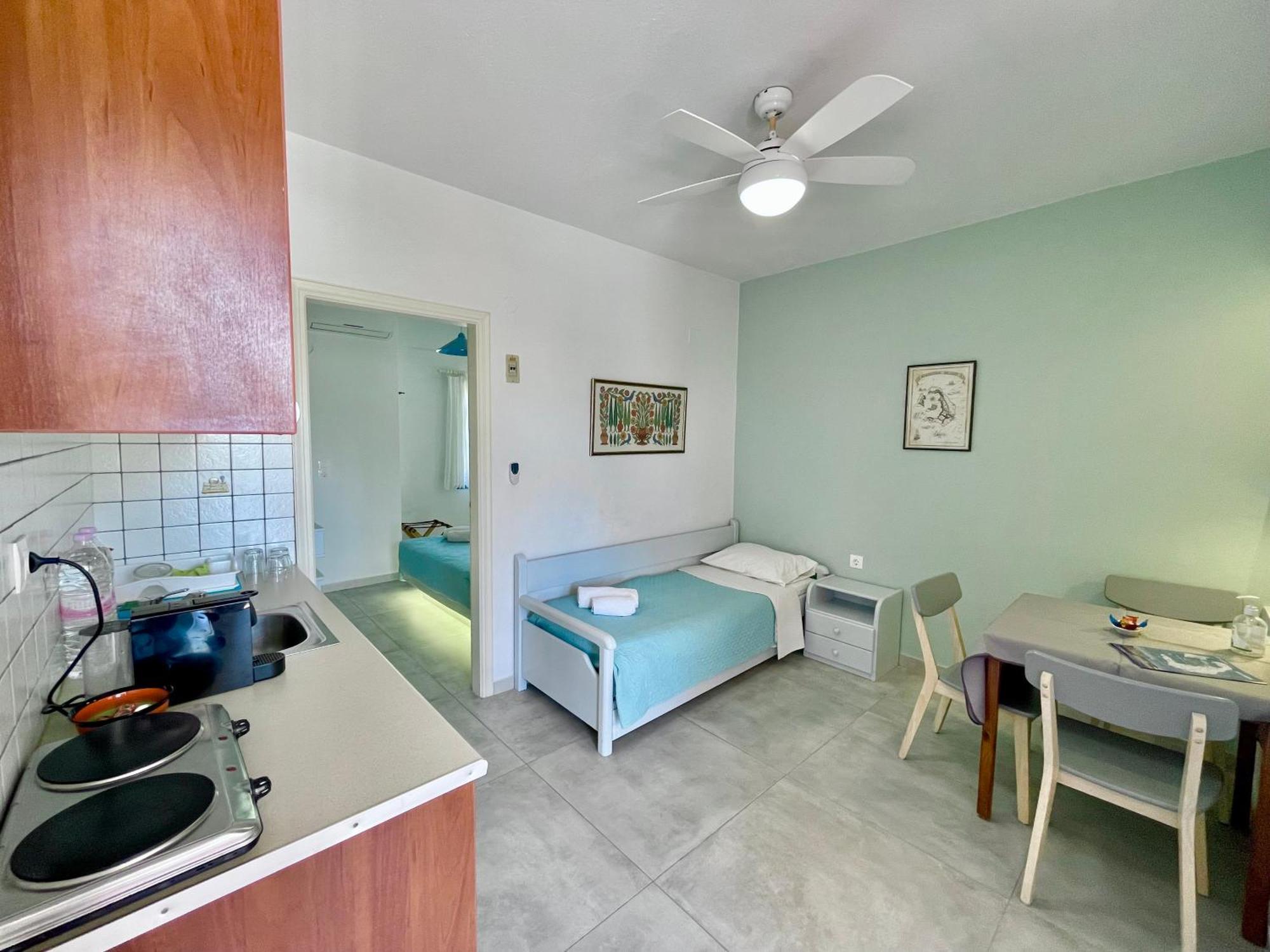 פריבולוס Asterias Mini Coastal Apartments מראה חיצוני תמונה