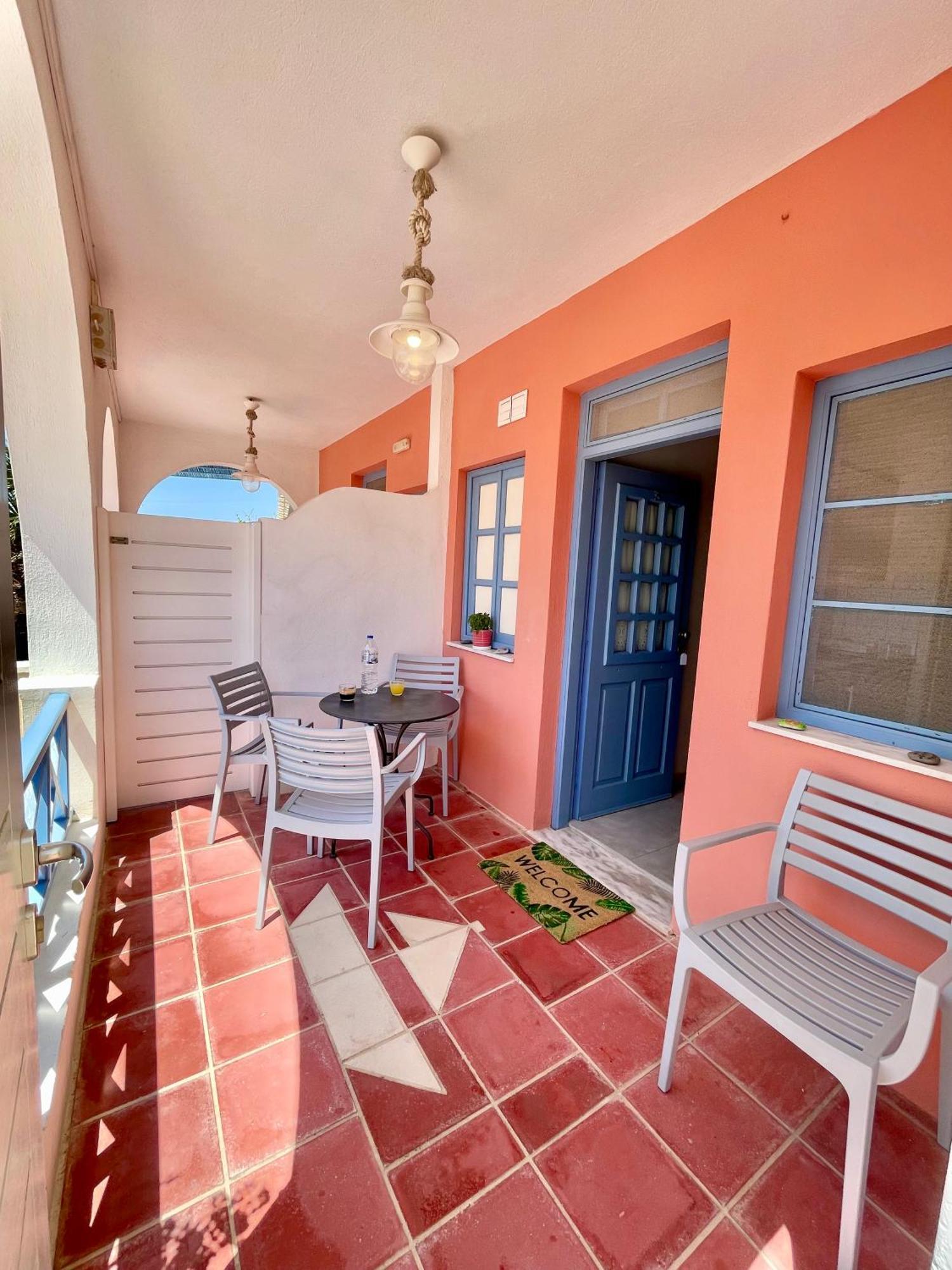 פריבולוס Asterias Mini Coastal Apartments מראה חיצוני תמונה